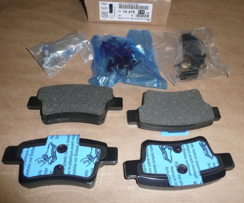 Original  Plaquettes de frein Citroën C4 Picasso arrière système de freinage Bosch ,  1647873780