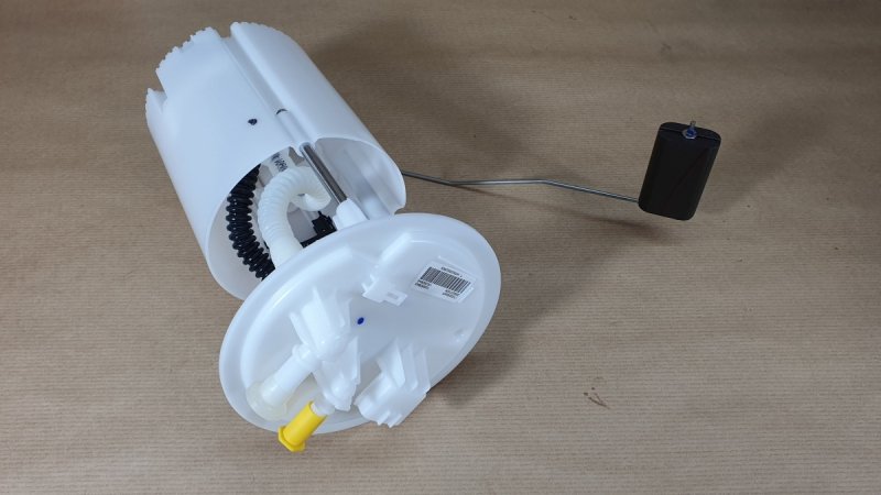 Boîtier de pompe à carburant d'origine Renault Mégane III 1.5 dCi, 172020054R