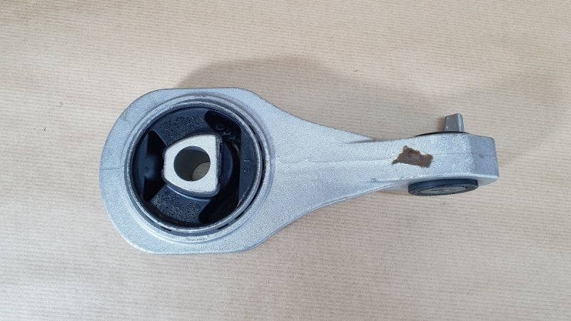 Pièce d’origine – support de boîte de vitesses  pour Alfa Romeo GIULIETTA , 50521924