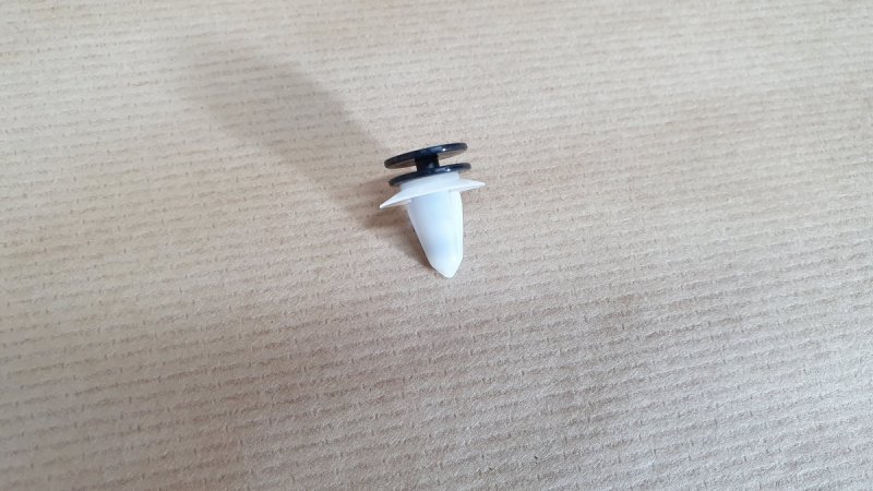 Pièce d’origine  Agrafe de garniture de coffre pour Fiat BRAVO 2007|}, 71749765