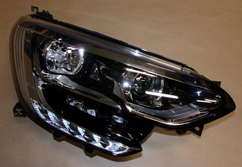 Phare principal avant droit LED compatible avec Renault Megane IV, 260100506R, 260100506R