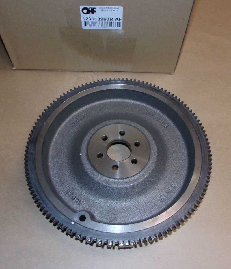 Volant moteur Renault Clio IV 0.9TCE, 123113106R, 