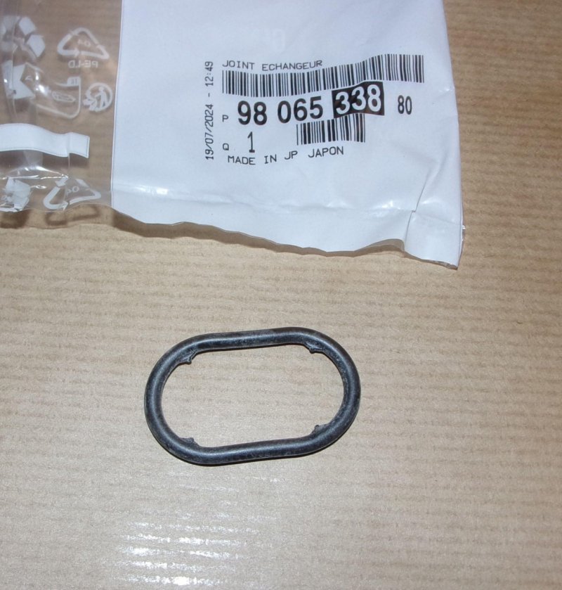 Joints de radiateur d'huile de boîte de vitesses Peugeot 5008 1.2 THP, 9806533880, 9806533880,