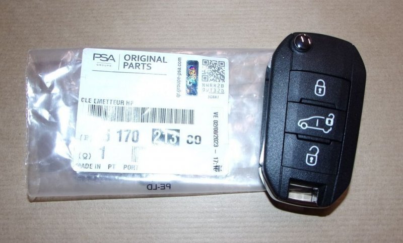 Clé Citroën Berlingo III non taillée  ,  1617021380