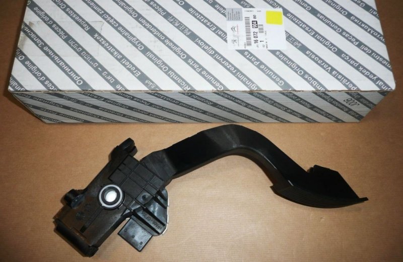PÉDALE D'ACCÉLÉRATEUR Citroën Jumper III, BOXER III 2011|} EURO 6 SANS RÉGULATEUR DE VITESSE ET LIMITEUR DE VITESSE ,  1607290480