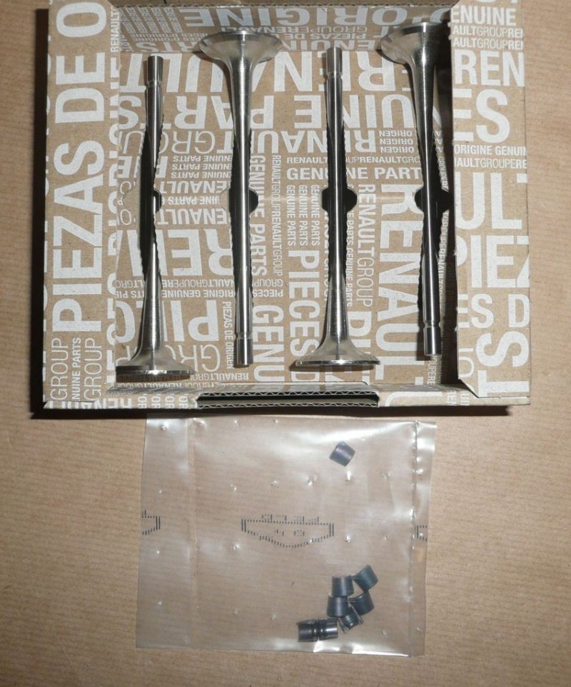 Original  Soupapes d'échappement Renault Clio II, Renault Modus 1.6 16V, Renault Fluence, Renault Kangoo I, II, Renault Mégane I, II, III, Renault Clio III, Renault Laguna I, II, III, Renault Thalia, Dacia Lodgy, Dacia Logan I, II, Dacia Sandero I, II, 