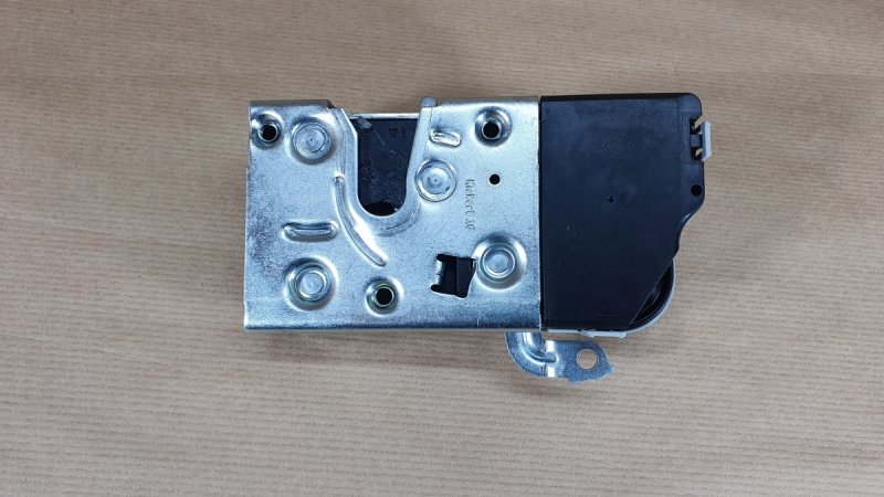 Pièce d’origine Serrure de porte Citroën C5 avant droit, 9136J9