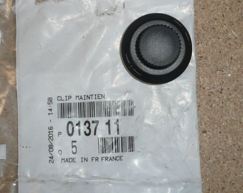 Clip de protection du moteur complet. Moteurs HDI d'allumage., 0137.11, 0137.11, 13711