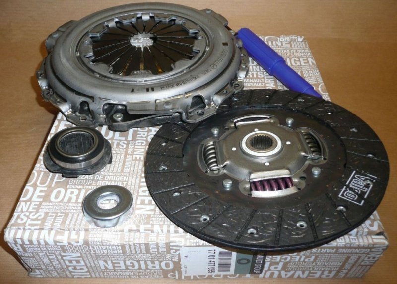 Original  Embrayage complet Renault Clio II, Renault Master II, Renault Laguna, Renault Espace III, IV, Renault Laguna II, Renault Megane I, II, III, Renault Scenic I, II, III, Renault Trafic II 1.9dci/1.9dti ,  7701477055