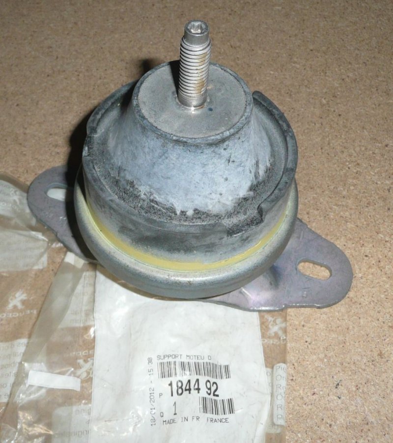 Support moteur Citroën Jumpy 2.0/1.9D droit, 1844.92, 184492