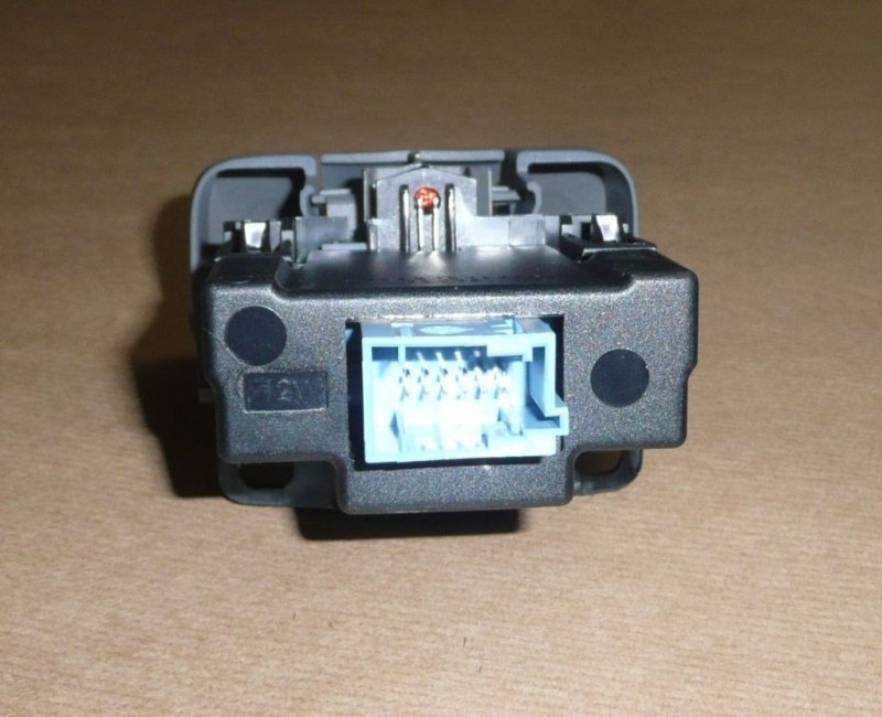 Interrupteur de frein - par exemple frein de stationnement Renault Scenic II uniquement RHD 8200610148, 8200610148