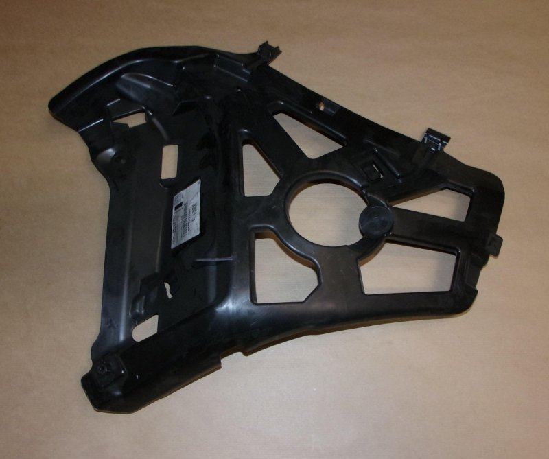 Support de pare-chocs Citroën C4 III arrière droit, 9840131580, 9840131580, 