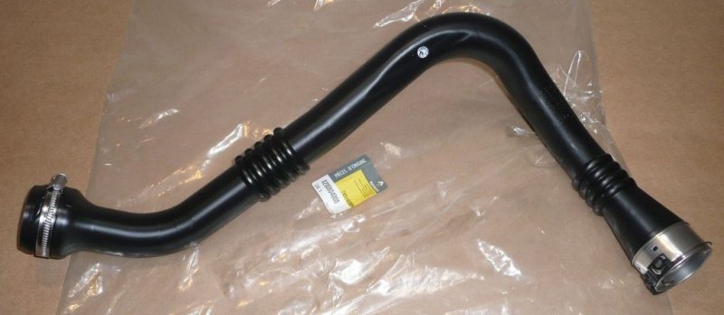 Original  Conduit d'air de suralimentation Renault Megane III 1.9 DCI , 8200804000