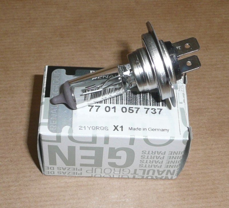 Ampoule H7 12V 55W Longue Durée Renault Clio II, III, Espace IV, Express Van, Fluence, Kadjar, Koleos, Laguna III, Master III, Mégane II, III, Modus, Scénic III douille PX26D ,  7701057737