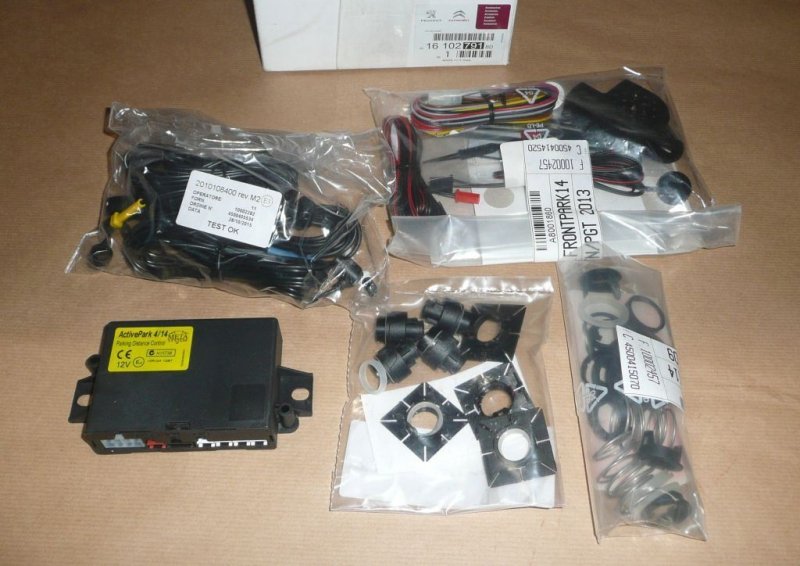 CAPTEUR DE STATIONNEMENT ENSEMBLE AVANT CHIEN ,  1610279180