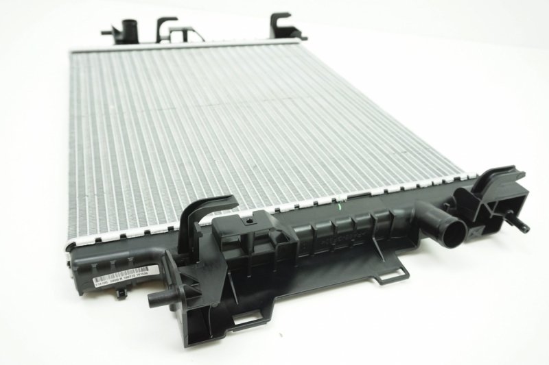 Radiateur d'eau d'origine Renault Twingo III Smart 453, 214105867R