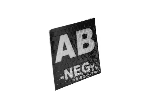 Naszywka IR z grupą krwi: AB NEG