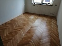 Parkiet dąb dwuwarstwowy lakierowany standart 10x70x420mm 