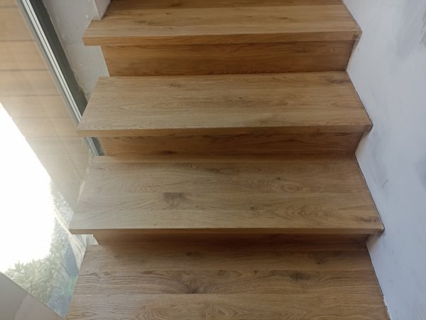 Trep dębowy lity drewniany kl.natur 40x320x1000mm