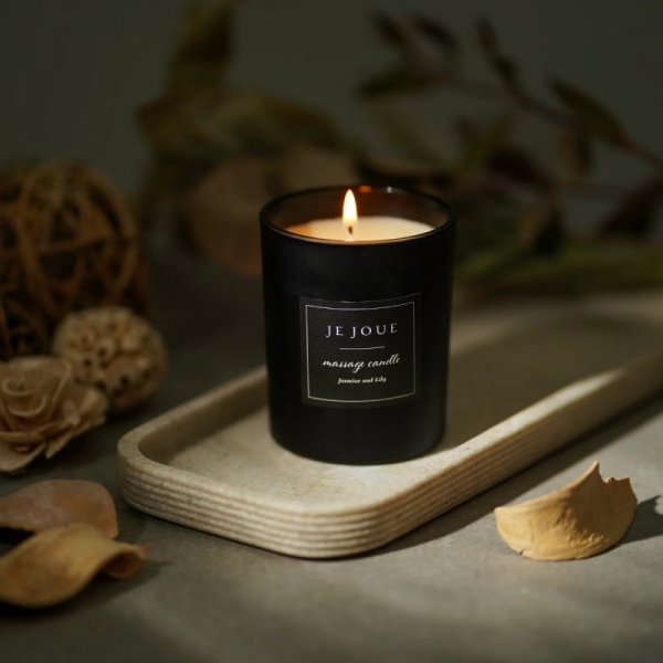 Je Joue Luxury Massage Candle Jasmine &amp; Lily - świeca do masażu (czarny)