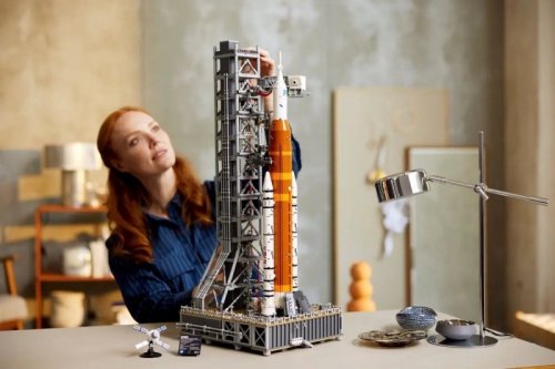 LEGO Icons  10341 Rakieta SLS NASA Artemis