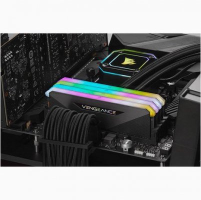 Corsair Vengeance RGB CMN16GX4M2Z3600C18 moduł pamięci 16 GB 2 x 8 GB DDR4 3600 MHz