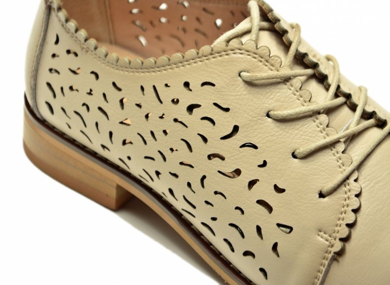 Półbuty beżowe 38 skóra oxfordy CAMBELL 19386 ażurowane damskie skórzane beż