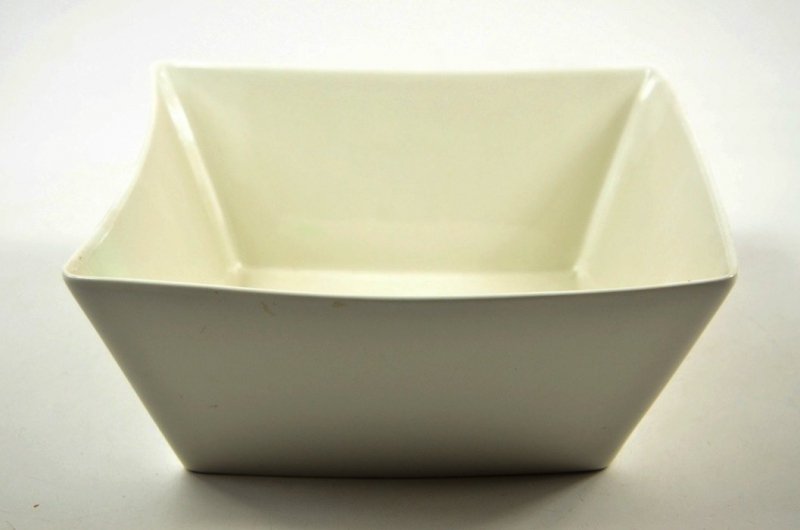 Miska porcelanowa BIAŁA 24cm firmy VERONI