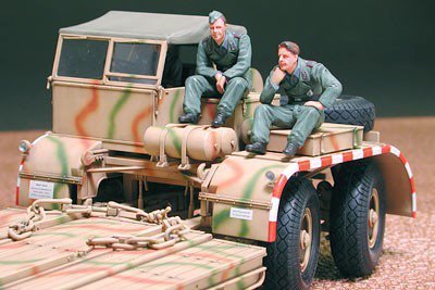 Tamiya Model plastikowy FAMO with Tank Transporter
