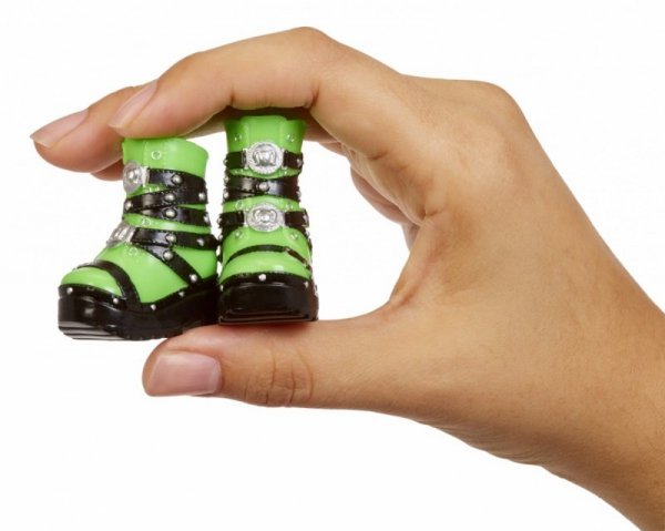MGA Akcesoria Rainbow High Buty asortyment 1 sztuka