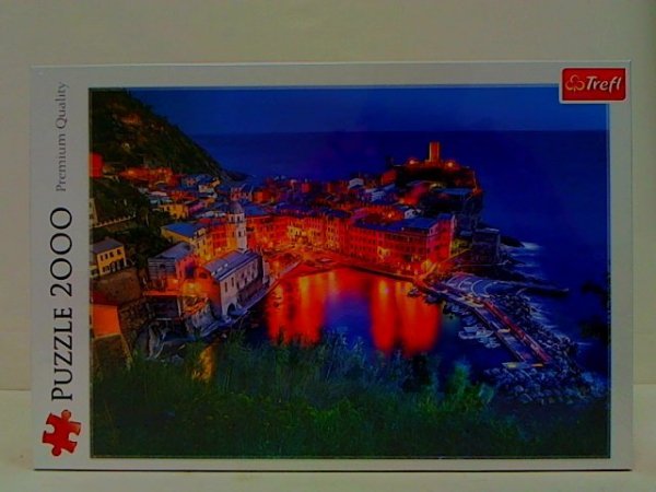 TREFL PUZZLE 2000 Vernazza o zmroku 27086