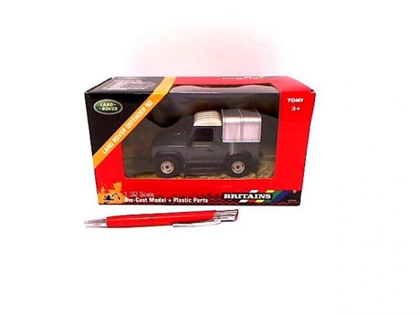 TOMY TOMY Britains Land Rover 90 z plandeką 42732