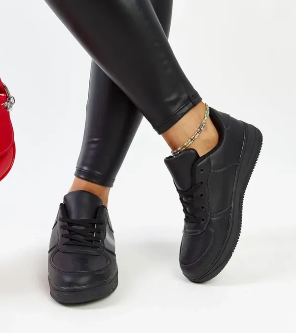 Czarne sneakersy na platformie Asmarina