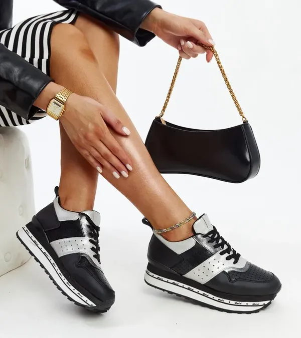 Czarne sneakersy na wysokiej podeszwie Askalua