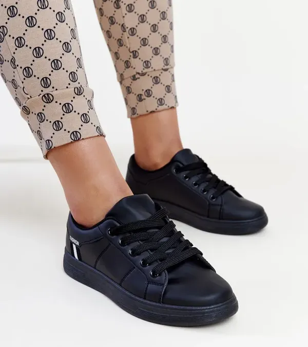 Czarne trampki damskie sznurowane sneakersy eko skóra Devona