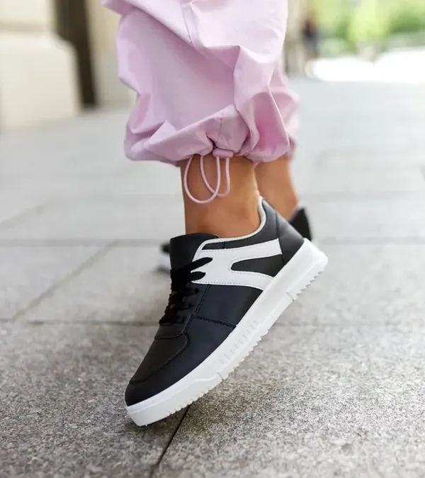 Czarne sneakersy sportowe Hagara