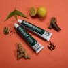Натуральная зубная паста на травах Herbodent