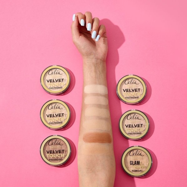 Celia De Luxe Rozświetlacz Glam & Glow nr 106 gold  9g