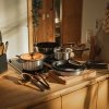 Patelnia tradycyjna z powłoką ceramiczną Fiskars 24cm 1072310