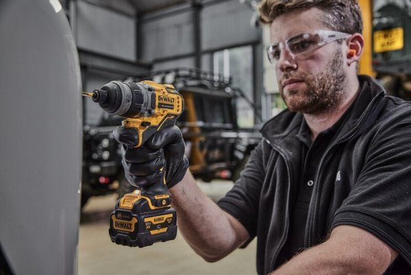 Wkrętarka Dewalt DCD703L2T 12V 2x 3Ah 57Nm z systemem wymiennych głowic 