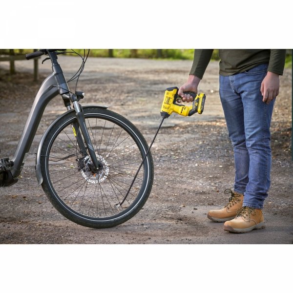 Kompresor akumulatorowy Stanley FATMAX SFMCE521B 18V v20 10,3 bar  