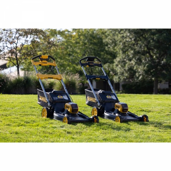 Kosiarka akumulatorowa z napędem DeWALT DCMWSP156W2 XR 2x8Ah 18V 53cm 