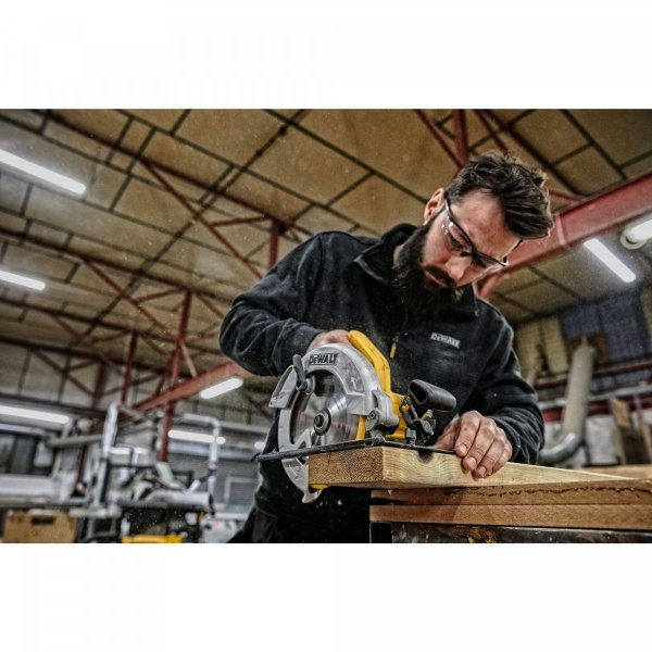 Pilarka tarczowa DeWALT DWE560-QS 1350W 184mm