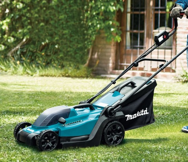 Kosiarka akumulatorowa do trawy Makita DLM330ST