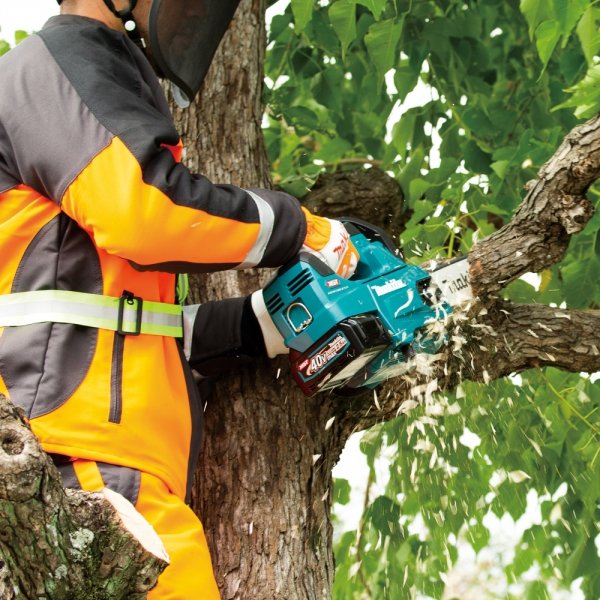 Akumulatorowa pilarka łańcuchowa Makita XGT UC004G 40V