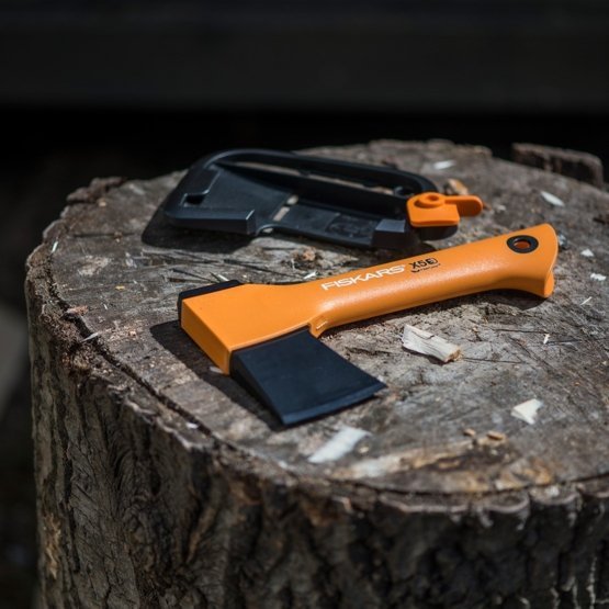 Zestaw campingowy Fiskars 1057912 Siekiera X5 + nóż + piła SW73