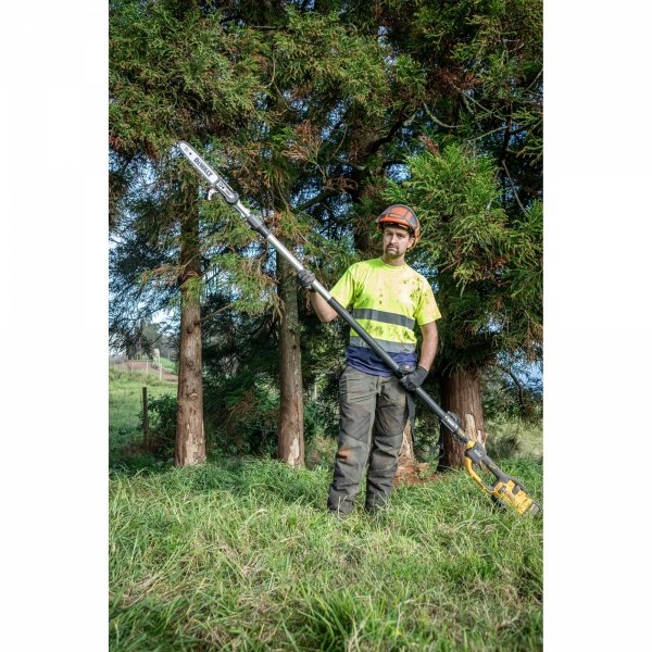 Akumulatorowa pilarka łańcuchowa na wysięgniku DeWALT DCMPS640N 54V