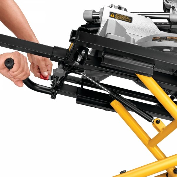 Mobilny stół roboczy DeWALT DE7260 z kółkami do ukośnic 2,4m