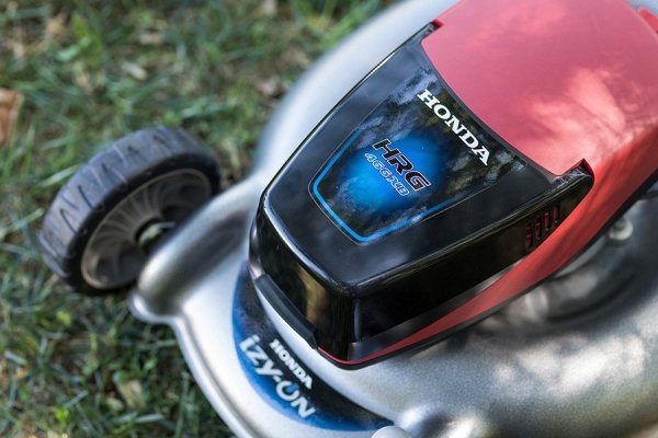 Kosiarka akumulatorowa Honda HRG 466 XB + bateria 6.0Ah i ładowarka