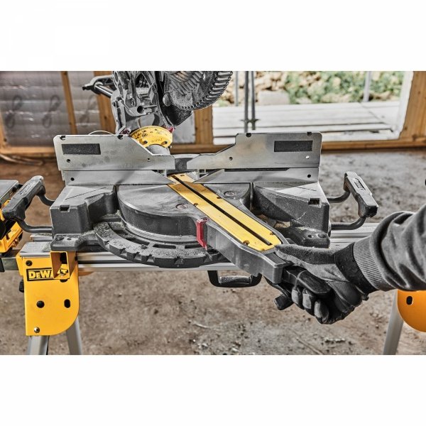 Akumulatorowa pilarka ukosowa DeWALT DCS781N 305mm 54V